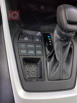 تۆیۆتا ڕاڤ 4